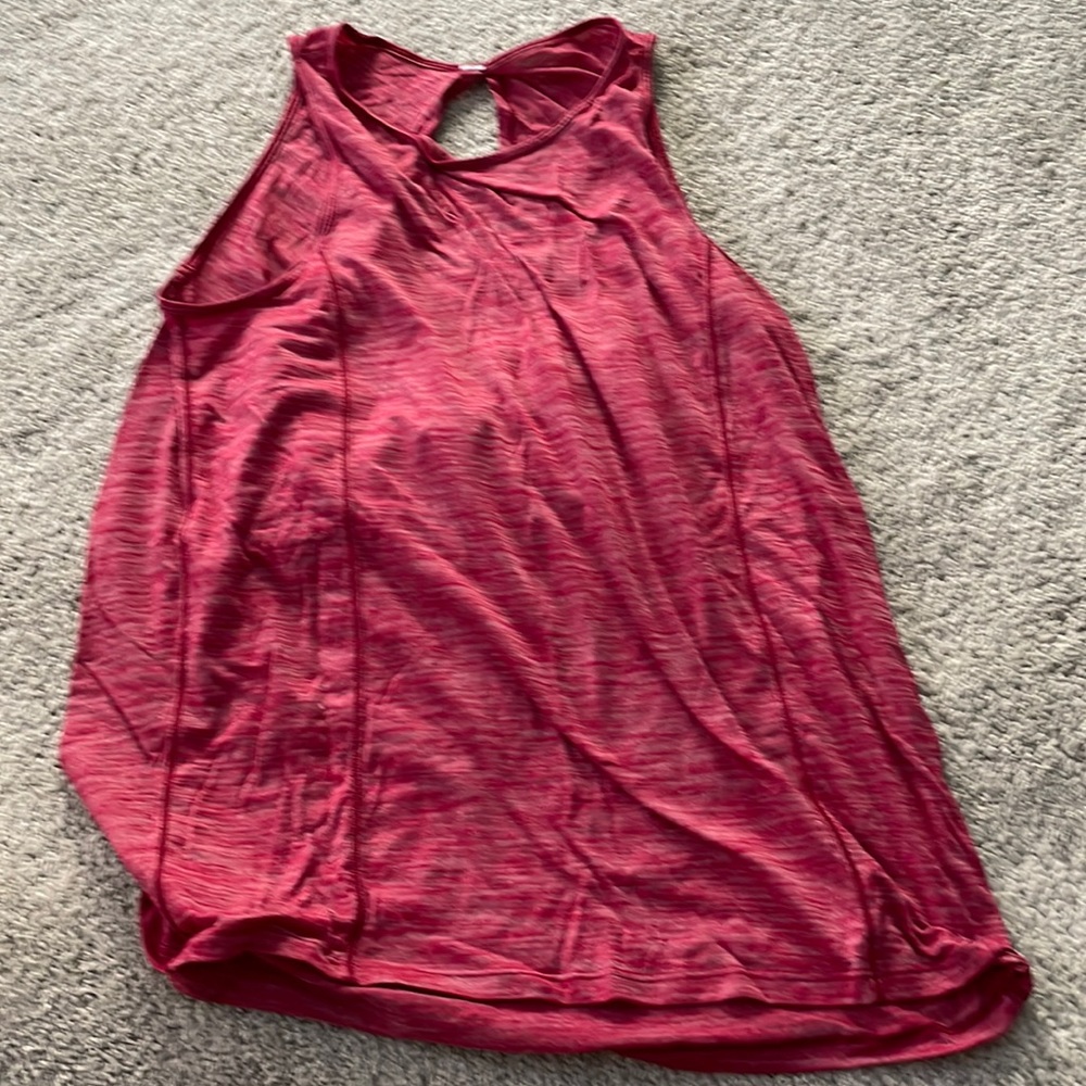 Lululemon workout top (size 6)